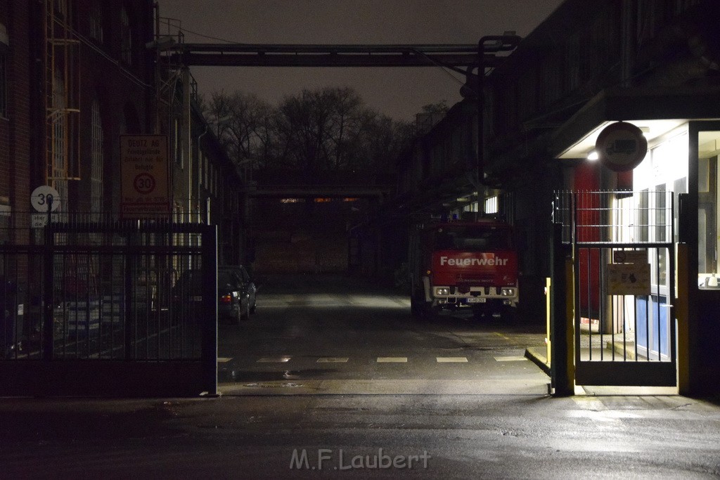 Brand Buerocontainer KHD Gelaende Koeln Deutz Deutz Muelheimerstr P19.JPG - Miklos Laubert